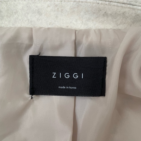 Cream Cropped Button-Up Basic Jacket - Picture 4 of 8